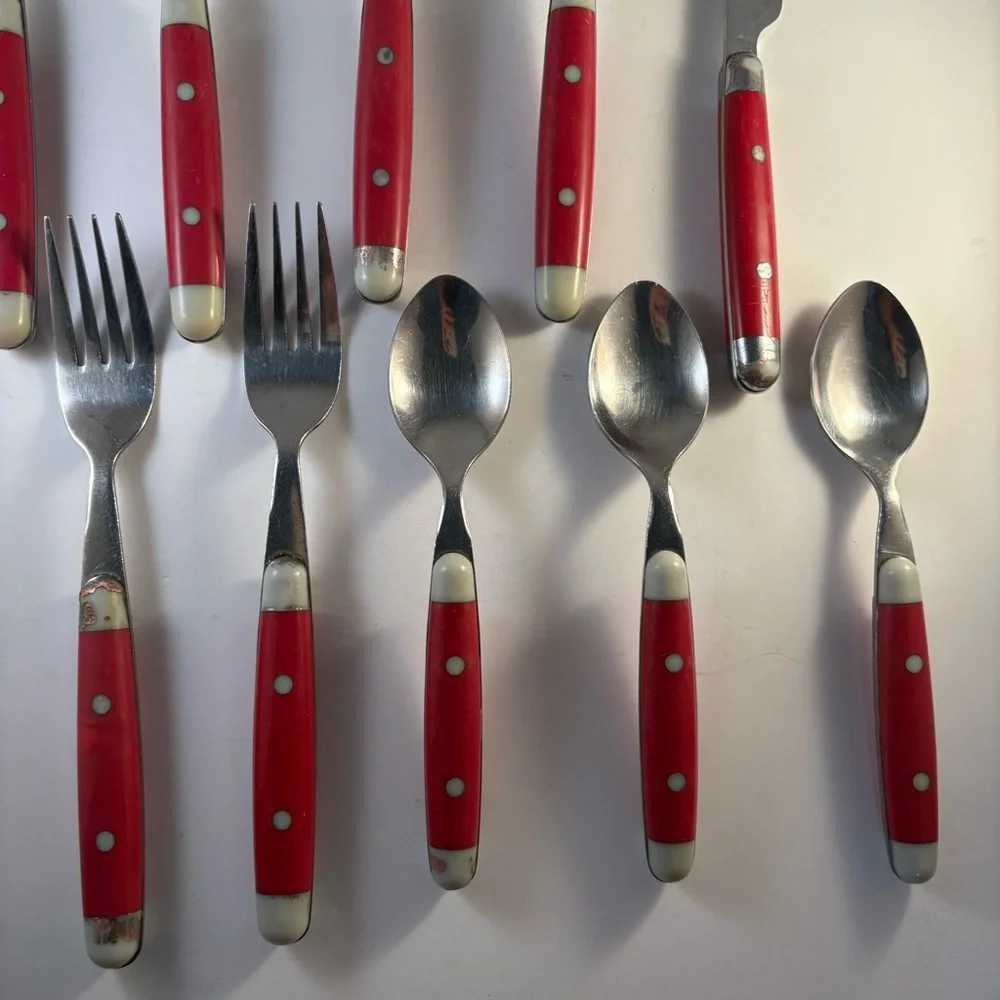 10 Red Riveted Plastic‎ Handle Stainless Flatware Spoons Forks Knife